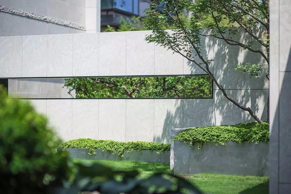 庭院“漏景”是一門藝術(shù)~中式庭院的造景巧思，步移景異，一步一景，你學(xué)會(huì)了嗎？