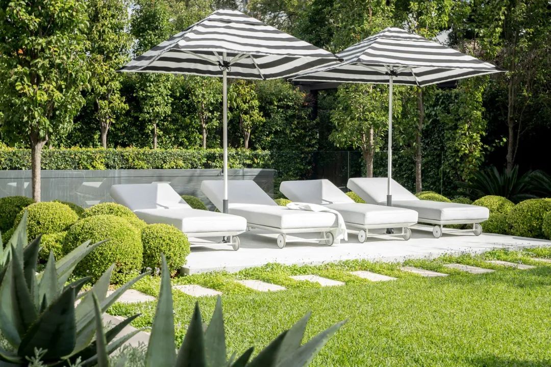 如何平衡傳統和時尚？現代風花園告訴你！