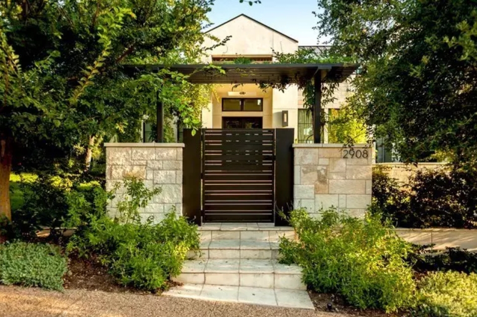 試過在花園中泡澡嗎？在你的庭院里裝上浴缸，幸福感爆棚！