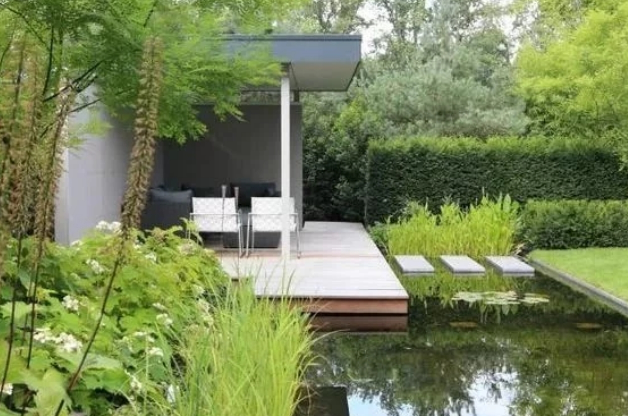 庭院少不了水景，怎么選擇最適配你家花園的呢？